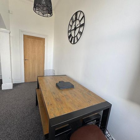 Spacious Victorian Birkdale Apartment With Garden Southport Exterior foto