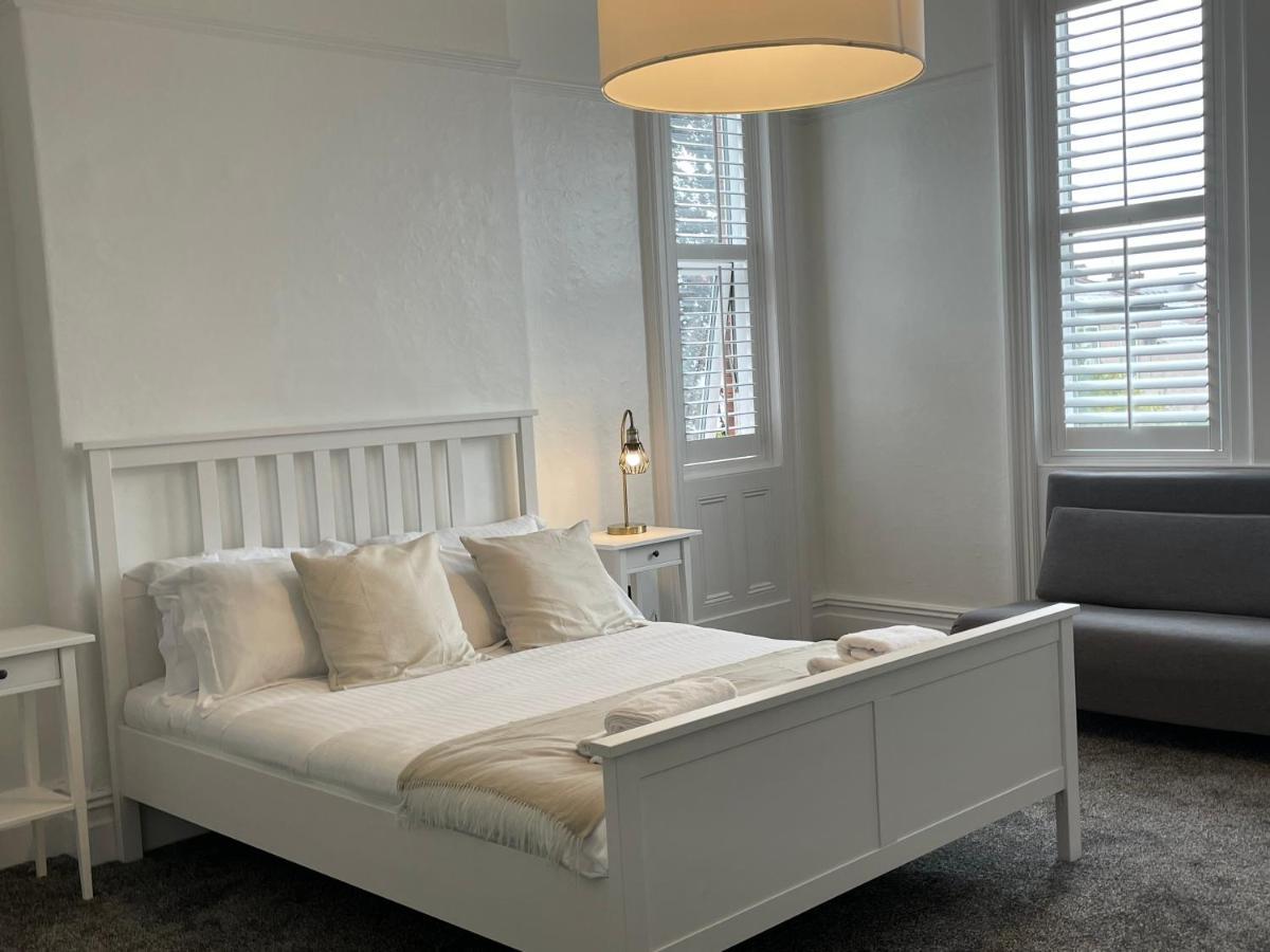 Spacious Victorian Birkdale Apartment With Garden Southport Exterior foto